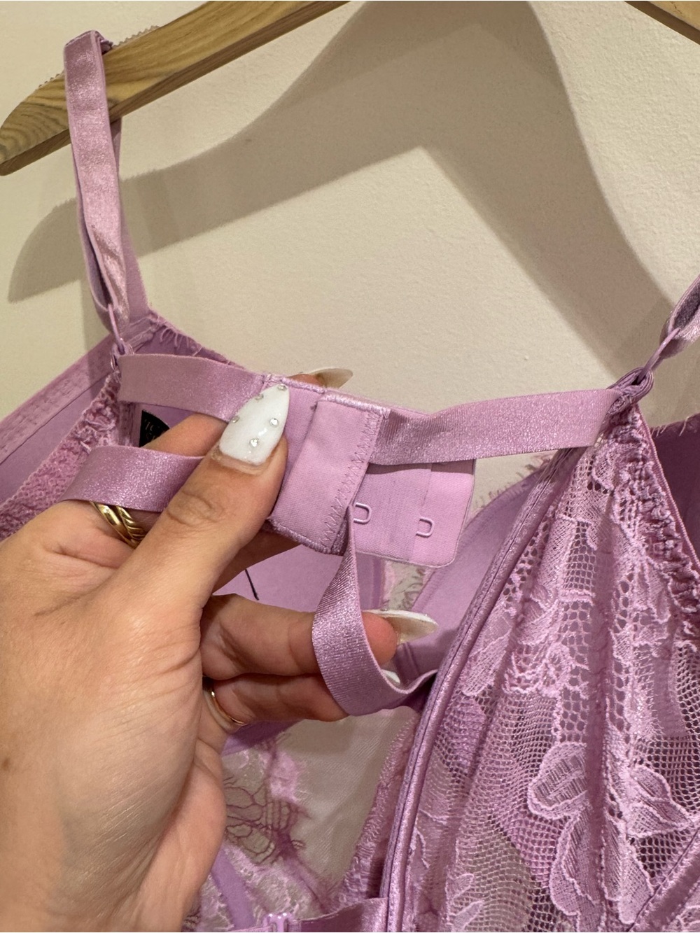 Victoria's Secret Lace Push-Up Bodysuit - Lilac Pink - Picture 8 of 8